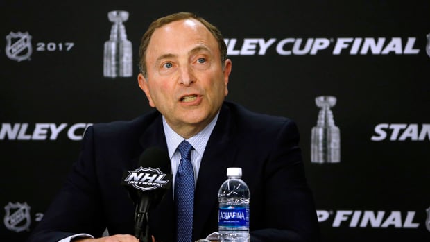 gary-bettman-nhl-salary-cap-rises-1300.jpg